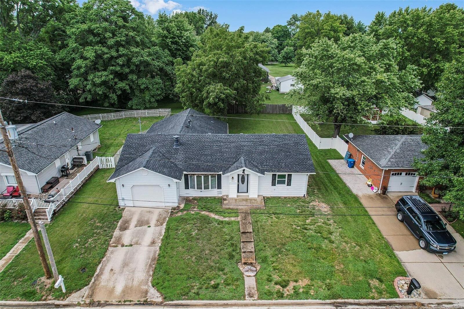 Property Photo: 157 Munzert Drive IL 62034