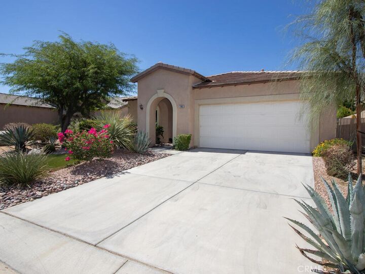 Property Photo:  1103 Alta Cresta  CA 92262 
