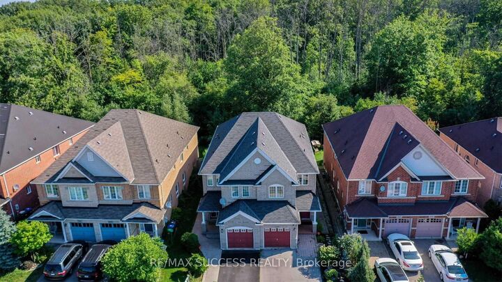 Photo de la propriété: 5051 Churchill Meadows Boulevard ON L5M 7Z8