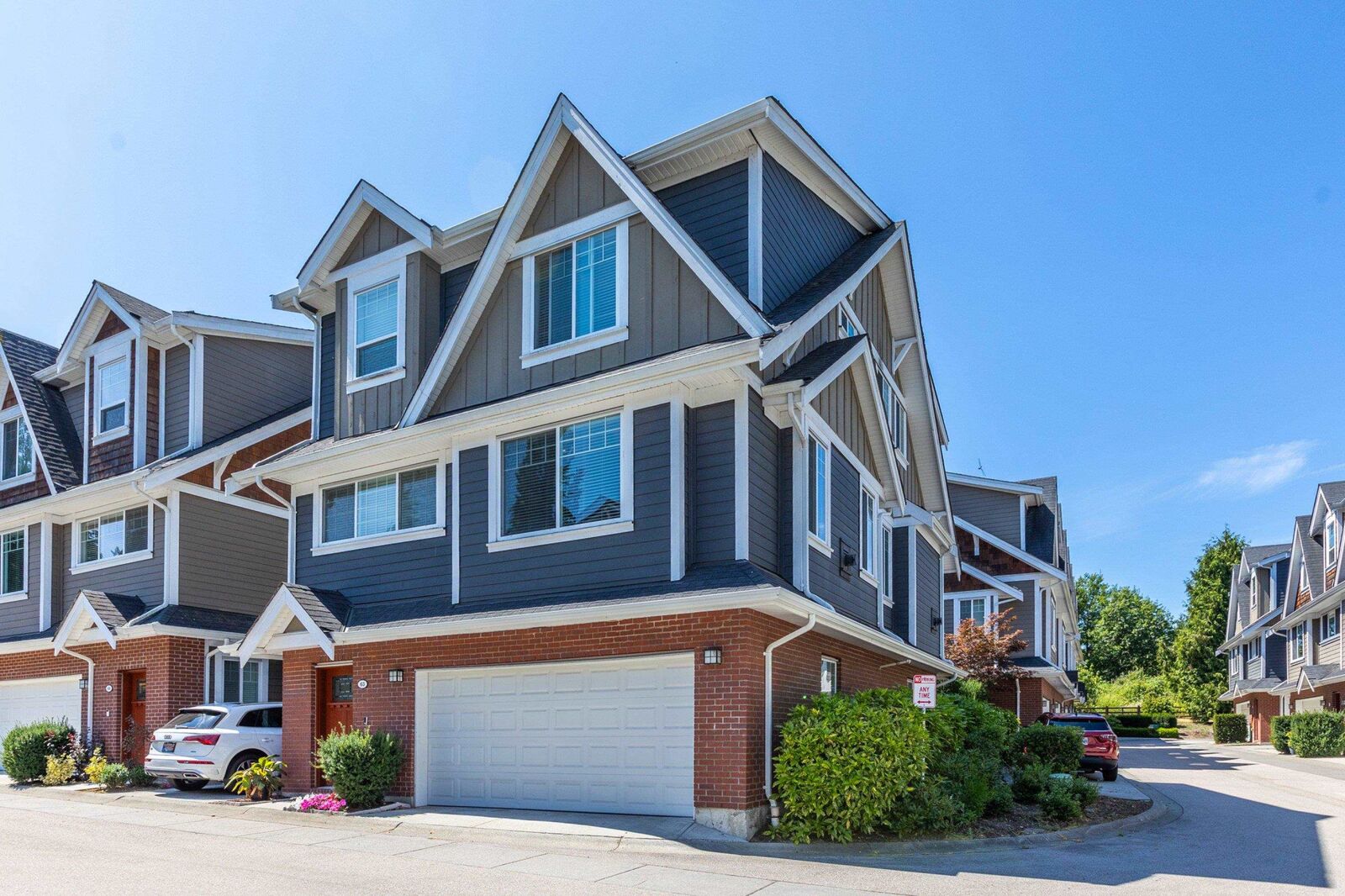 Property Photo: 15988 32 Avenue 63 BC V3Z 2J4