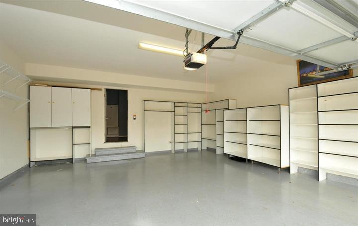 Property Photo: 42436 Grahams Stable Square VA 20148