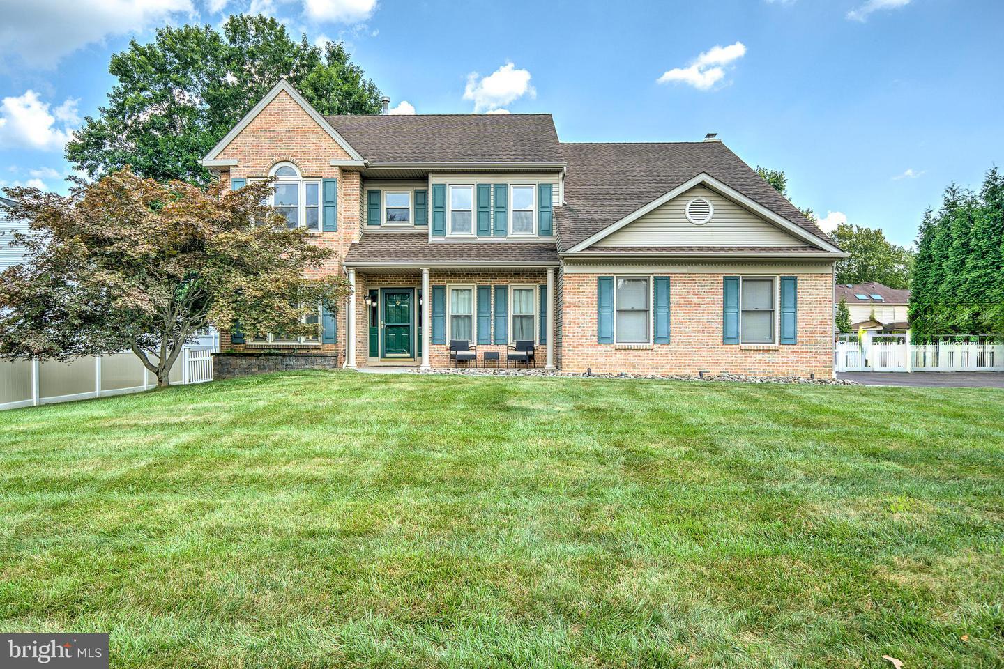 314 Sonnet Lane  Collegeville PA 19426 photo