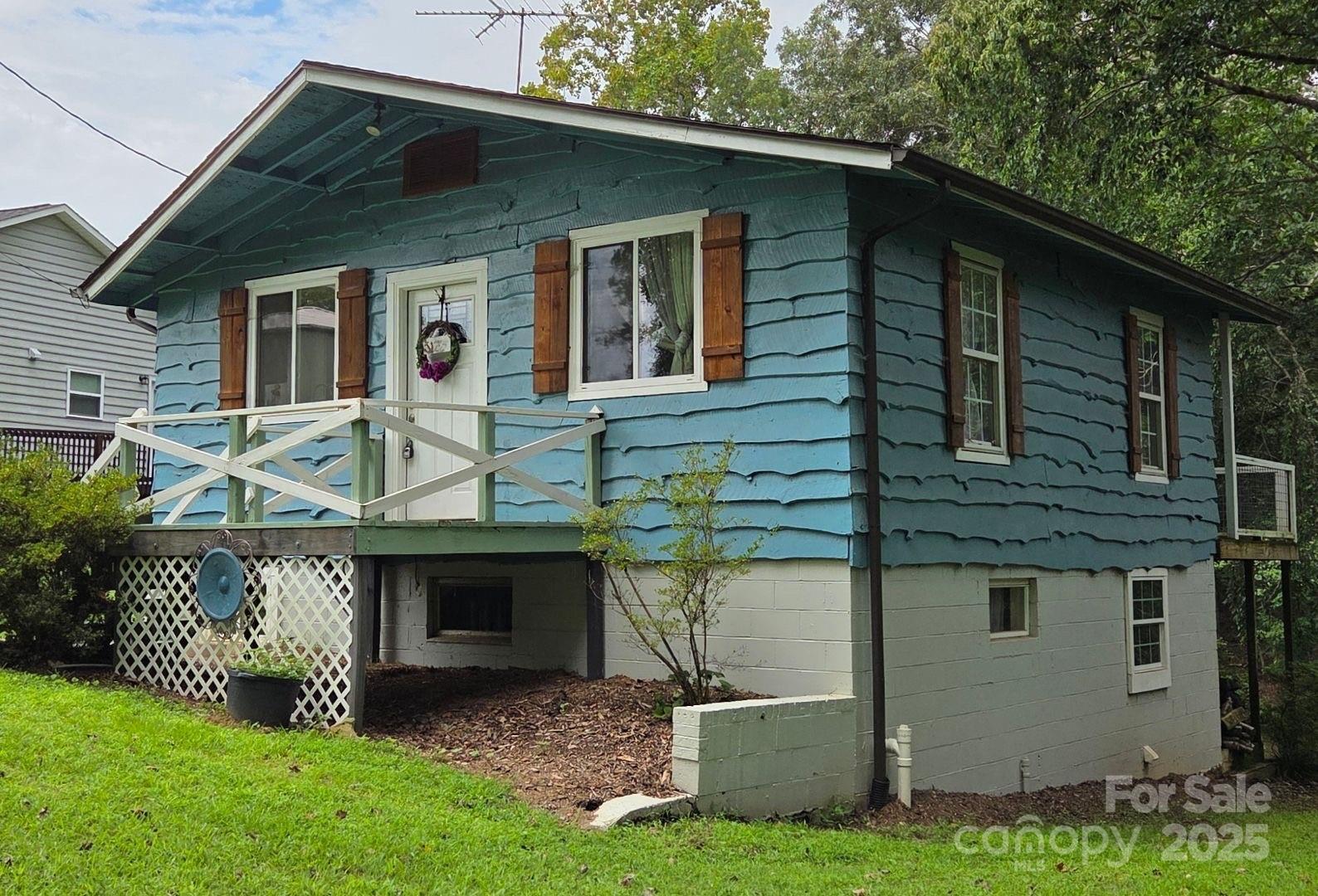 198 Clouse Lane  Taylorsville NC 28681 photo