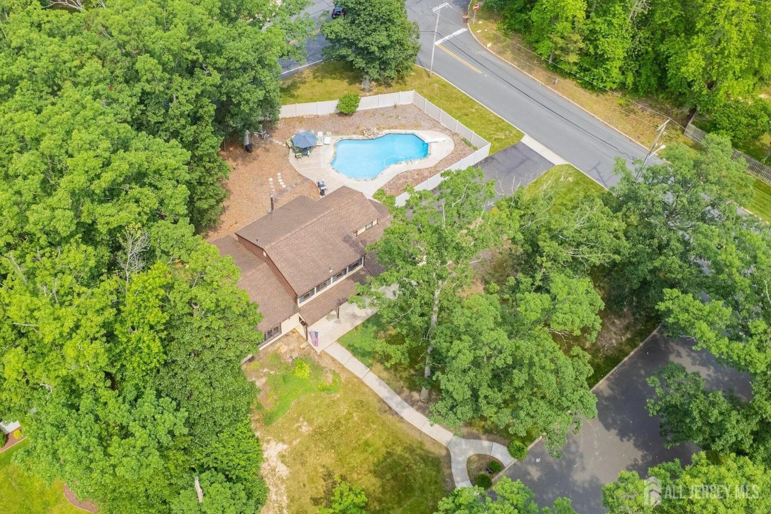 Property Photo:  2 Kerry Court  NJ 08857 