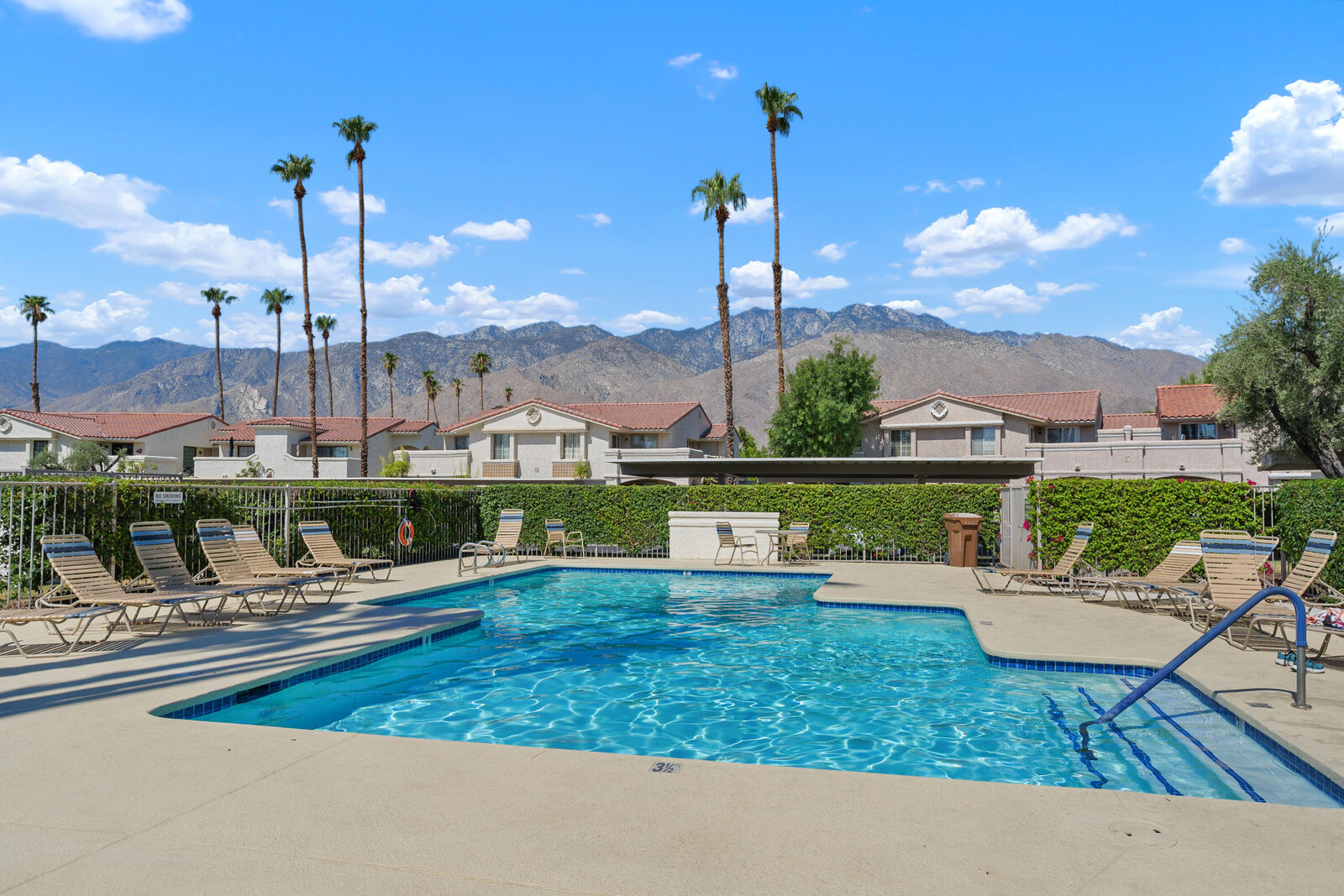 Property Photo:  505 S Farrell Drive Q104  CA 92264 