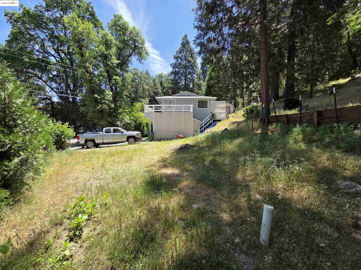 Property Photo:  16581 S Creekside Dr  CA 95370 