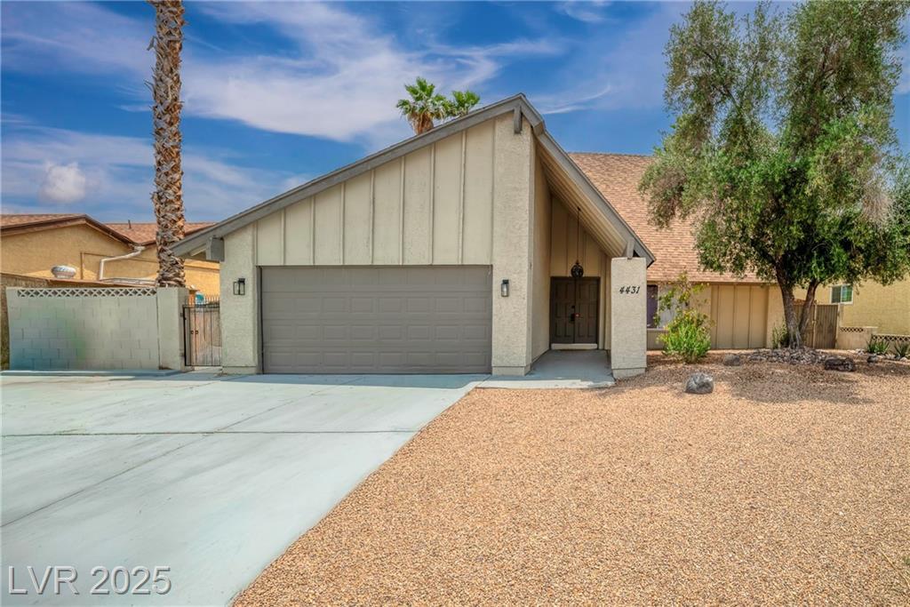 Property Photo:  4431 El Campana Way  NV 89121 