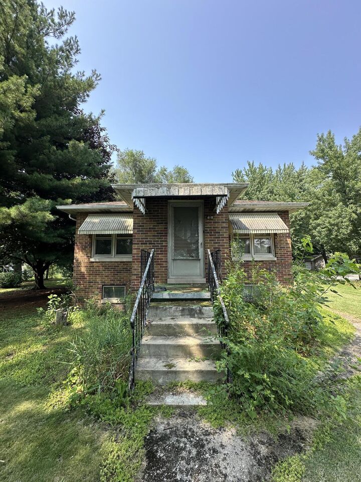 Property Photo:  428 Harrison Avenue  IN 46342 