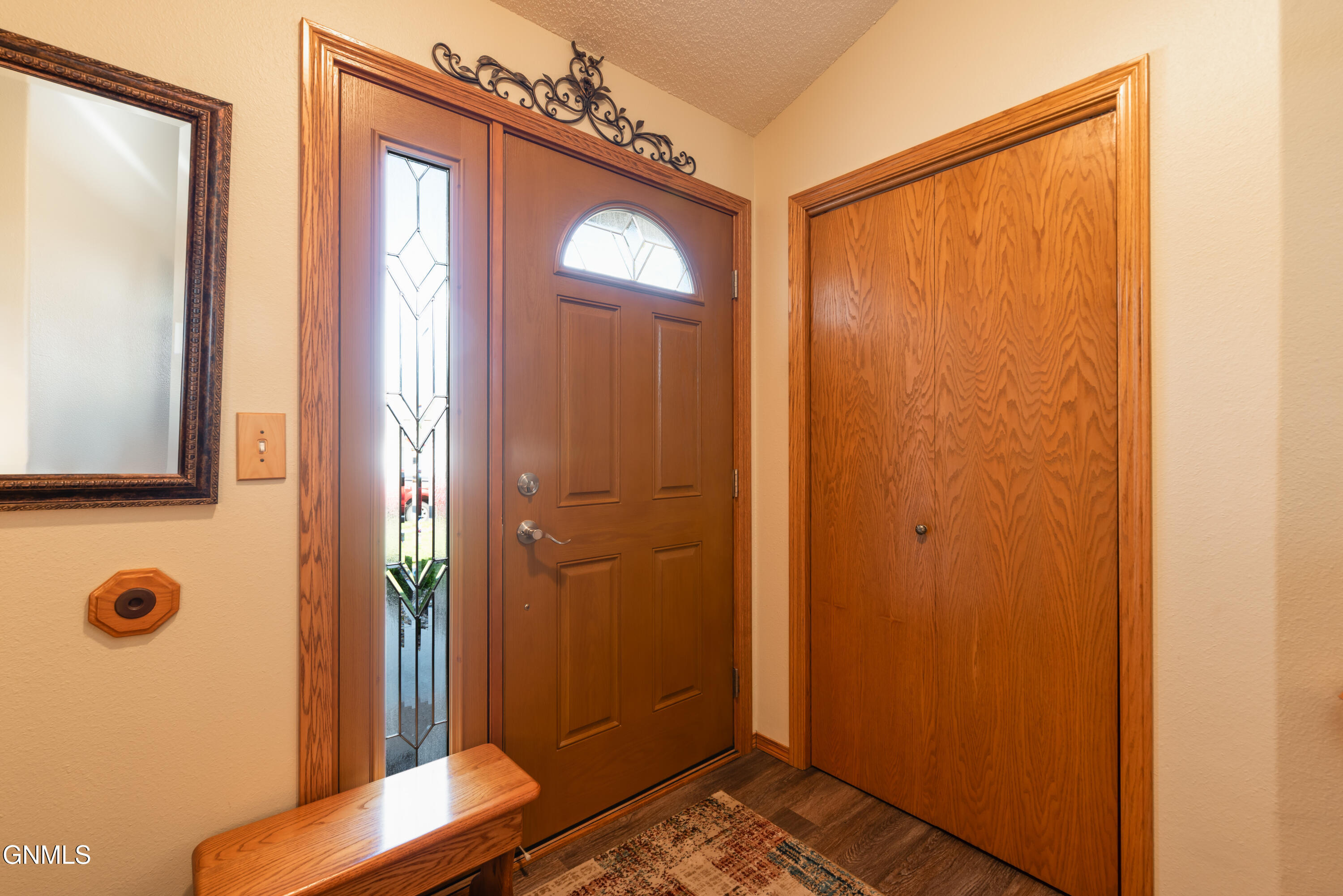 Property Photo: 1504 3rd Avenue NE ND 58554