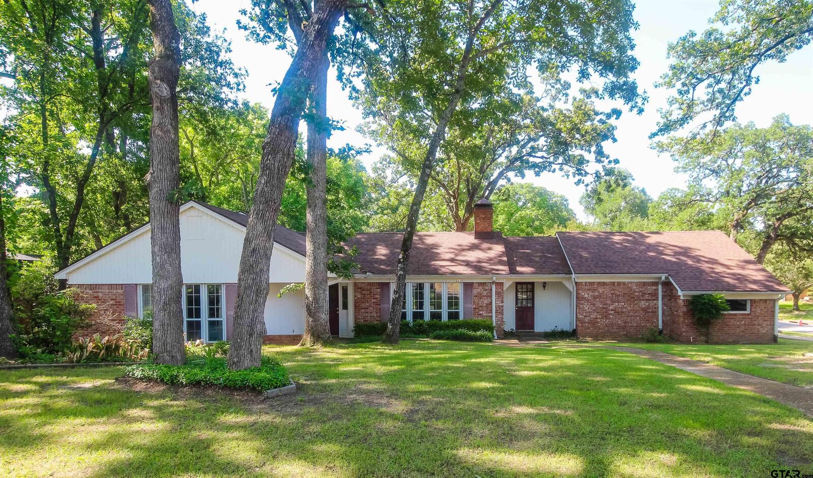 Property Photo:  2115 Heather Lane  TX 75703 