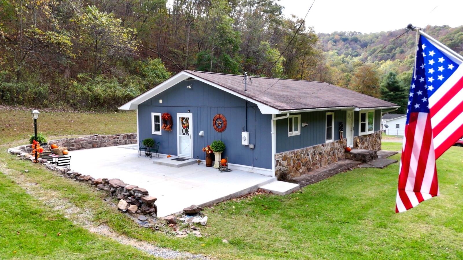 Property Photo: 1704 Powley Creek Rd WV 25951