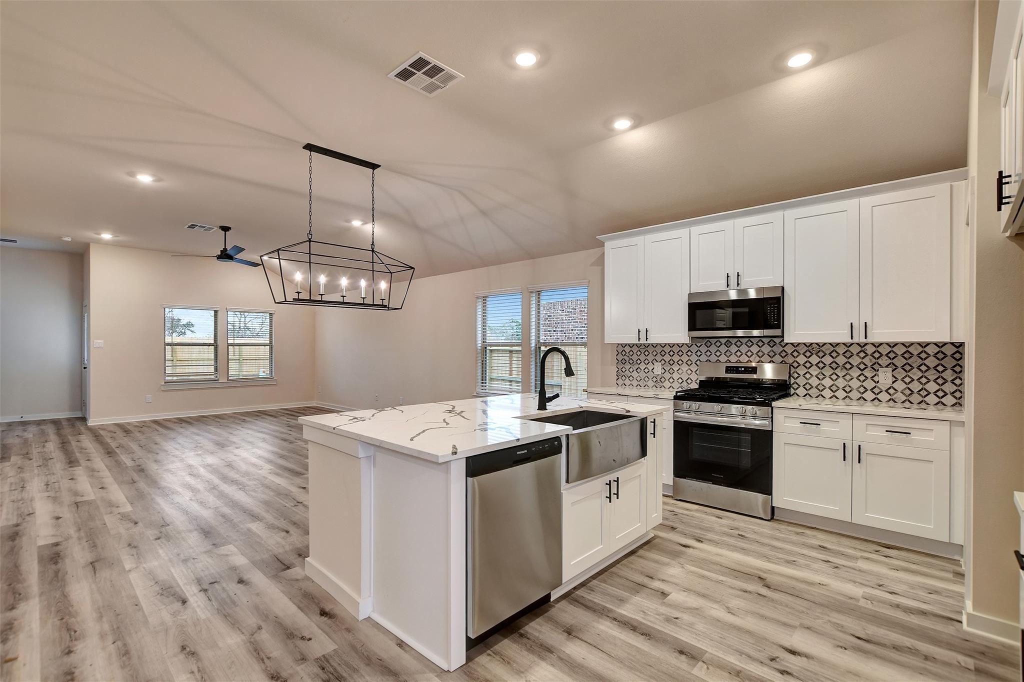 Property Photo: 5316 Latigo Court TX 77511
