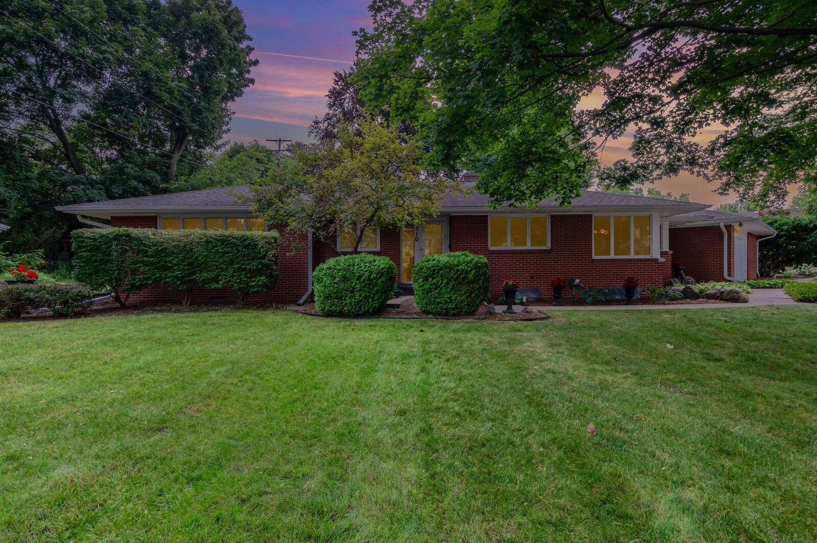 Property Photo:  310 Richard  MI 48640 