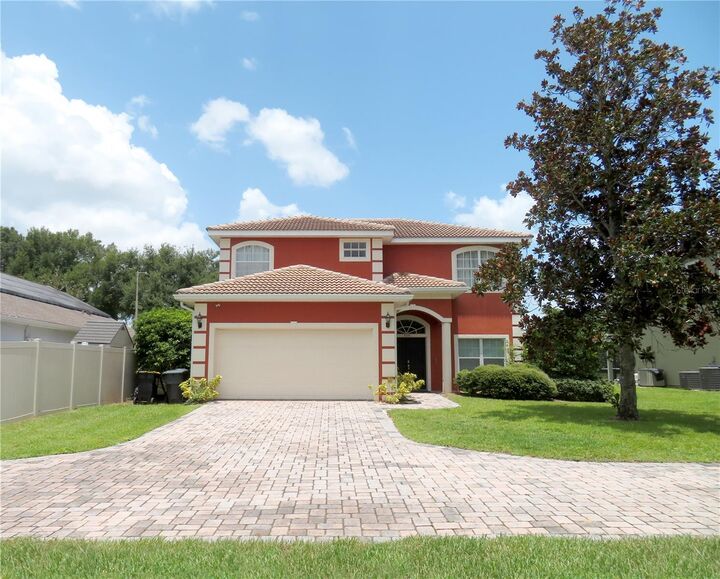 Property Photo:  