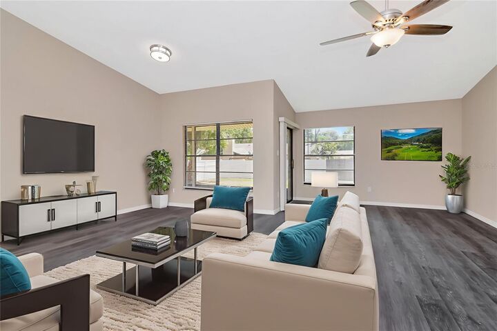 Property Photo: 3810 Windtree Court FL 33511