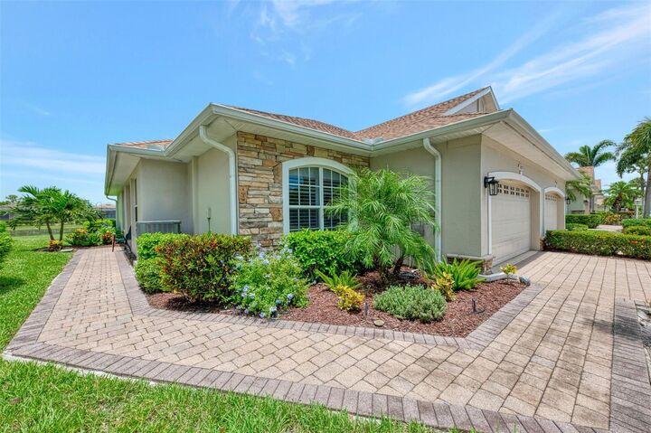 Property Photo:  1913 Scarlett Avenue  FL 34289 