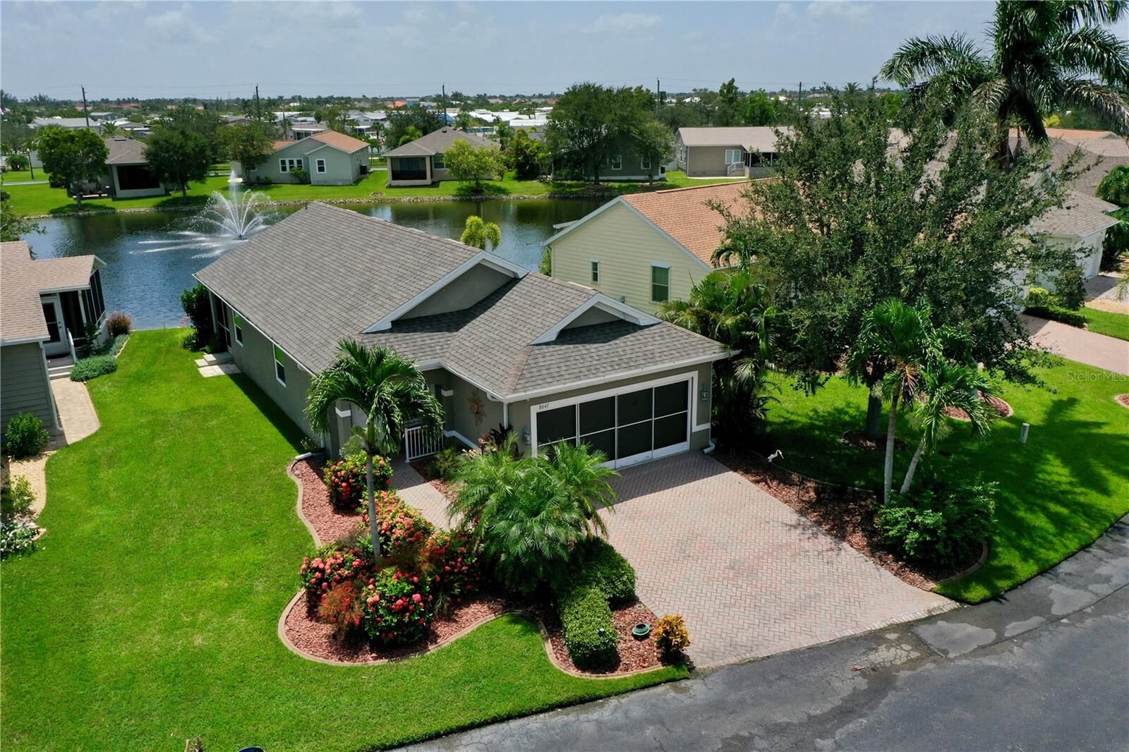Property Photo:  8647 Lake Front Court  FL 33950 