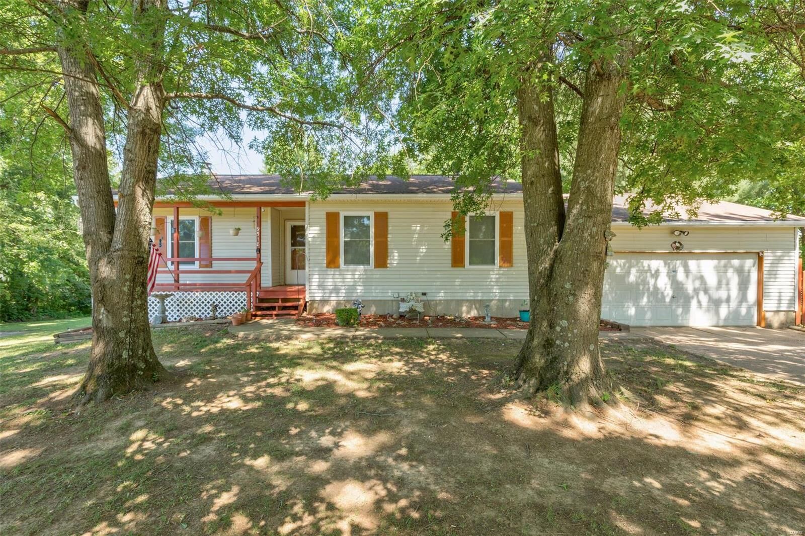 Property Photo:  9518 Hilltop Dr  MO 63628 