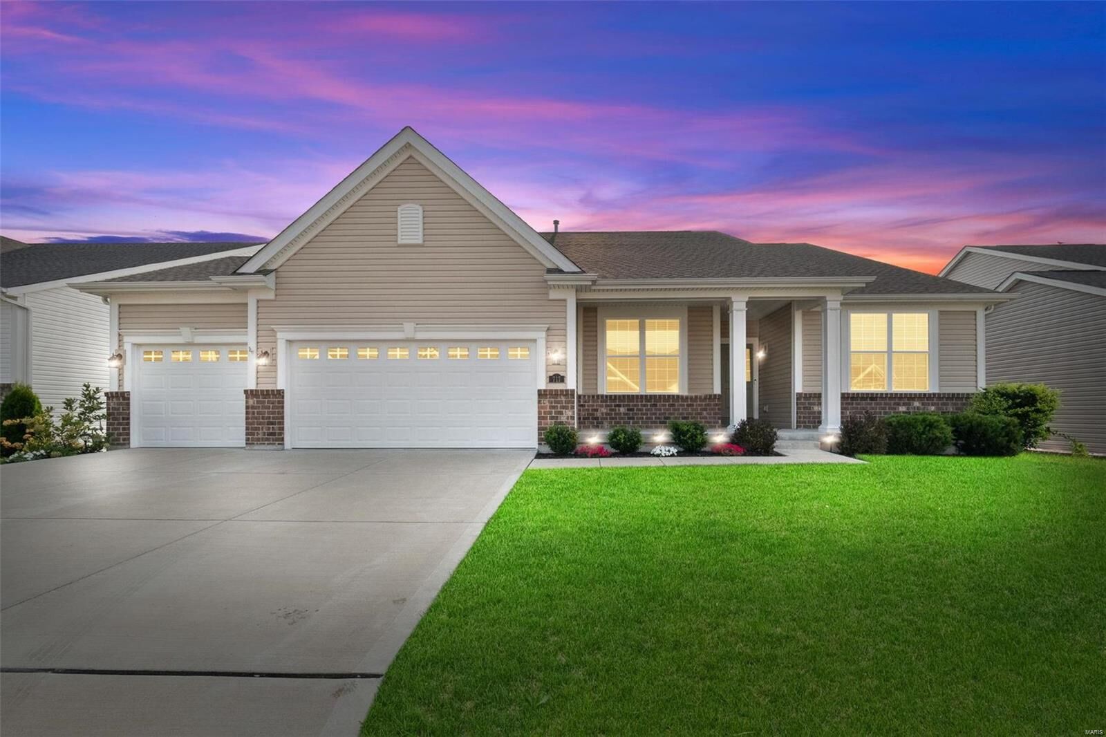 Property Photo: 717 Tinsley Court MO 63304