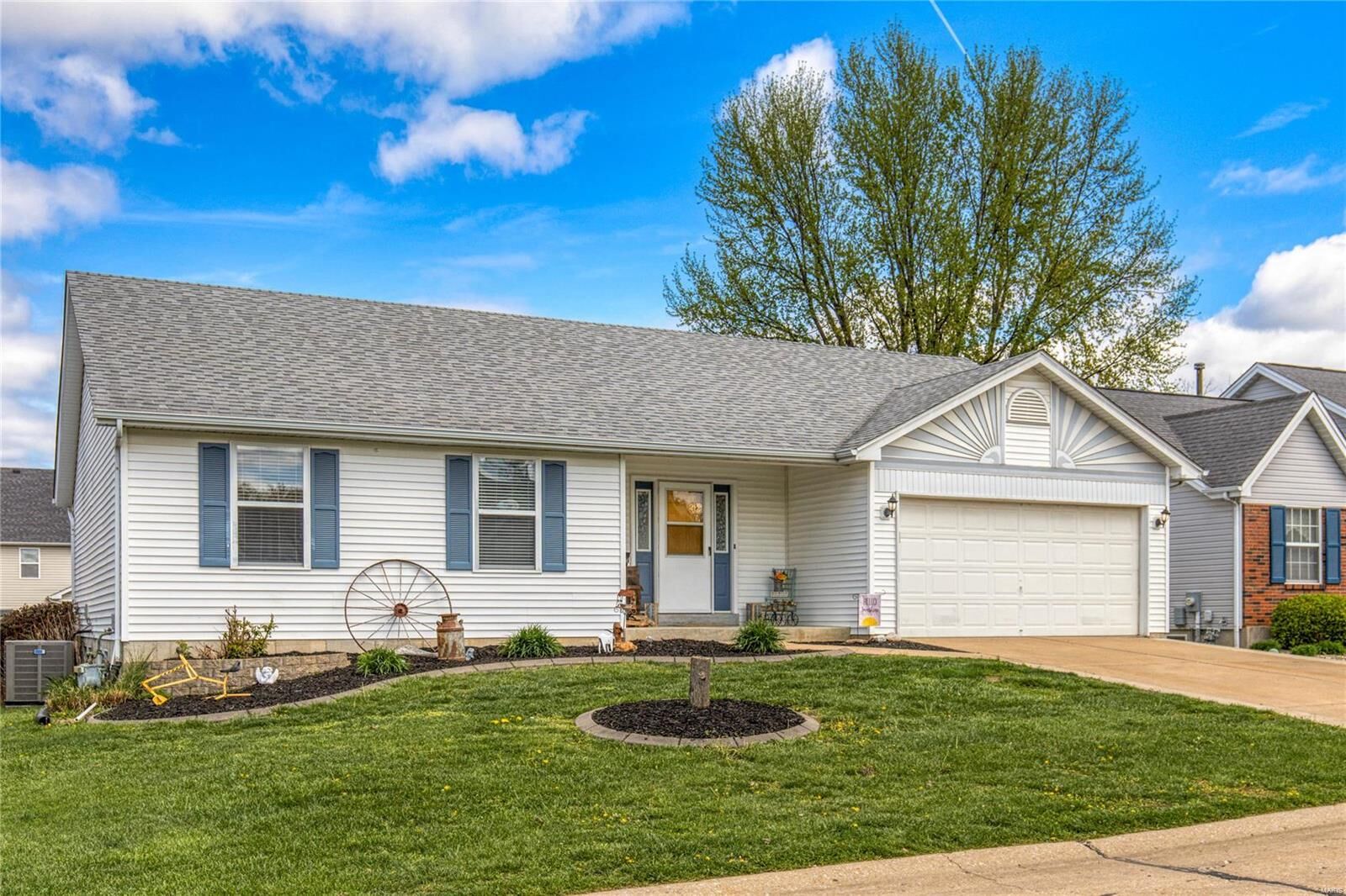 Property Photo:  415 Lantana Lane  MO 63376 