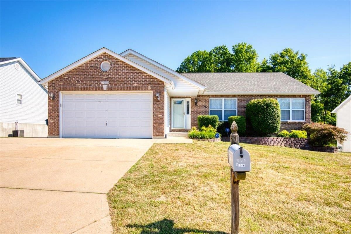 Property Photo:  127 Ezekiel Court  MO 63050
