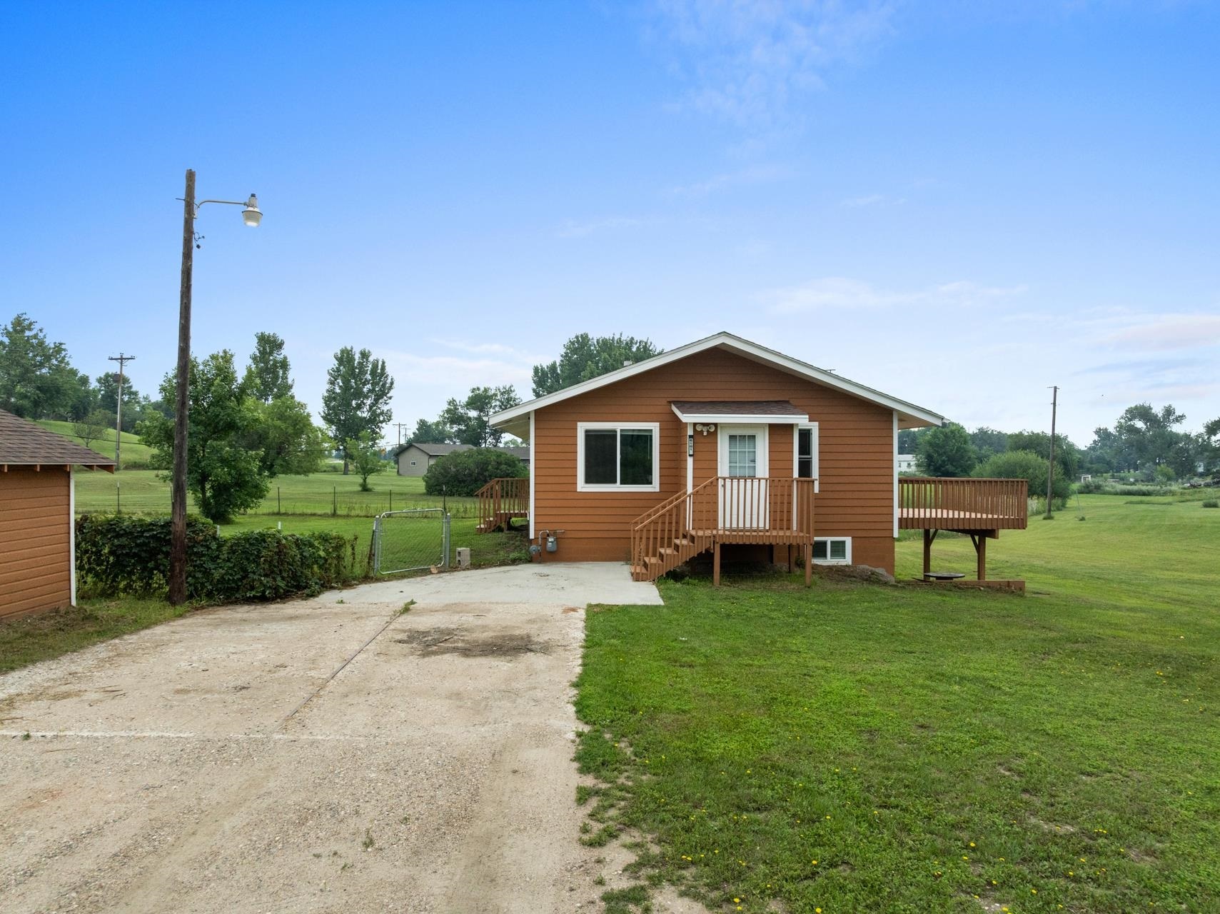 Property Photo: 6101 W County Rd 12 ND 58701