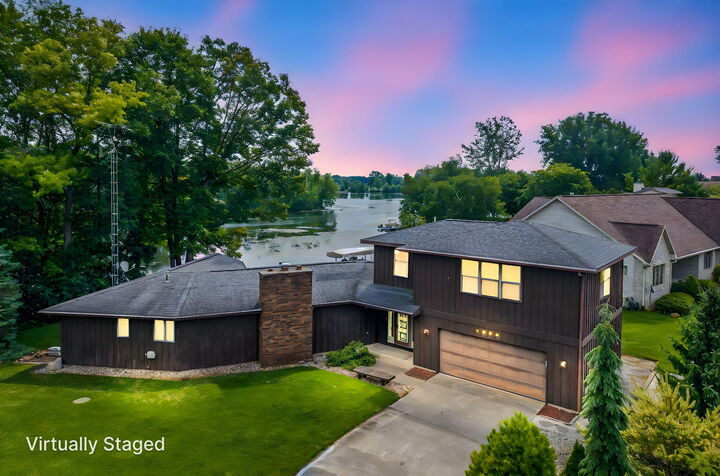 Property Photo:  8274 Peninsula Drive  MI 49346 