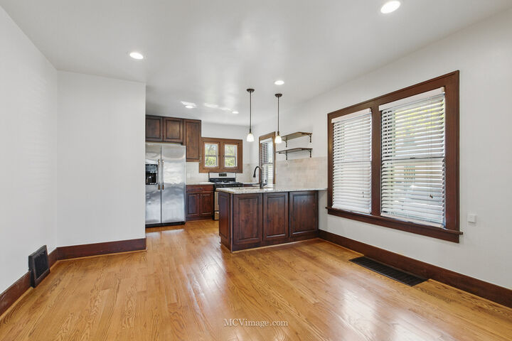 Property Photo:  137 E Tyler Street  IL 60543 