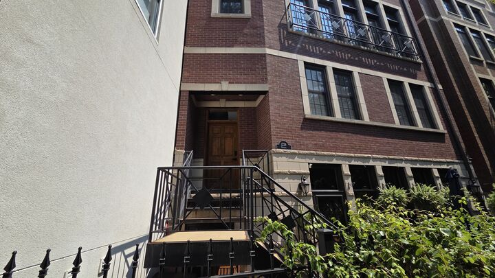 Property Photo:  1229 N Paulina Street 2  IL 60622 