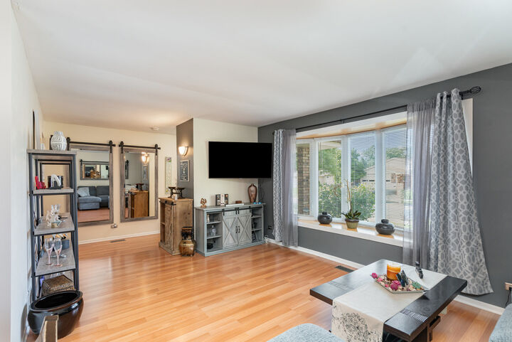 Property Photo: 8901 Leslie Drive IL 60487