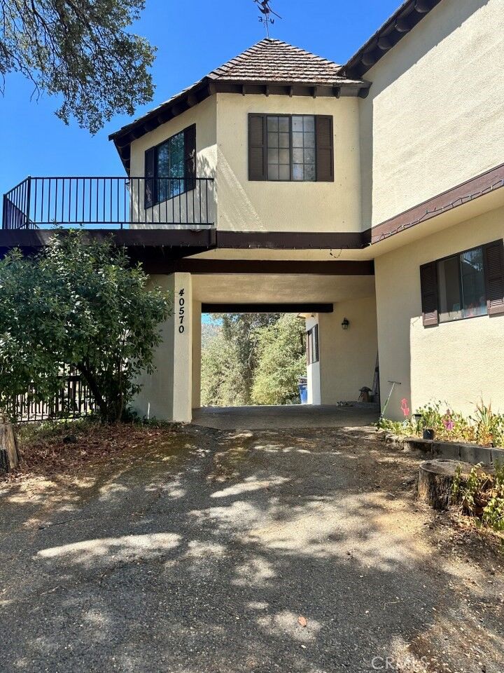 Property Photo: 40570 Griffin Drive CA 93644