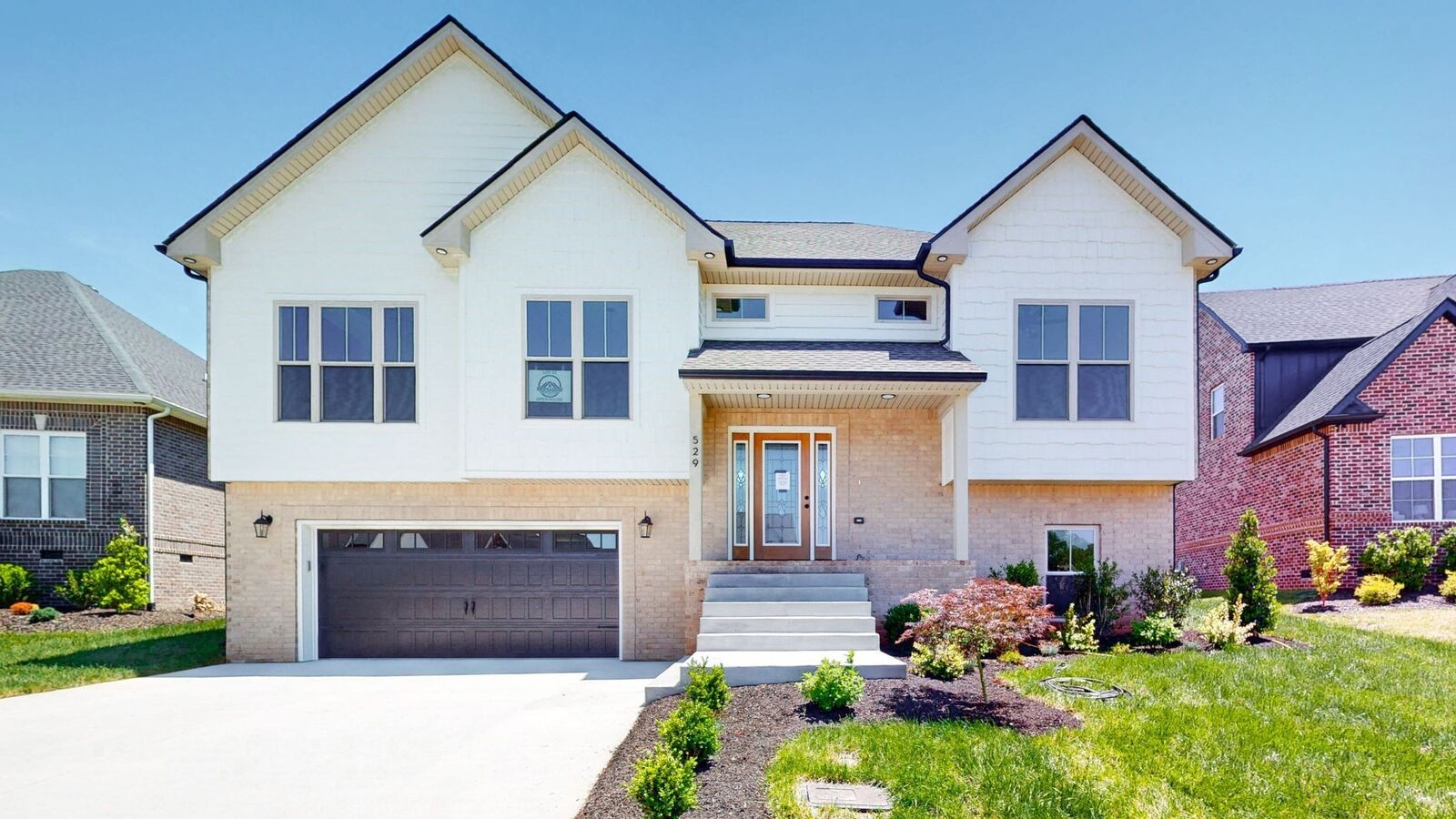 Property Photo:  529 Foxglove Ln  TN 37043 