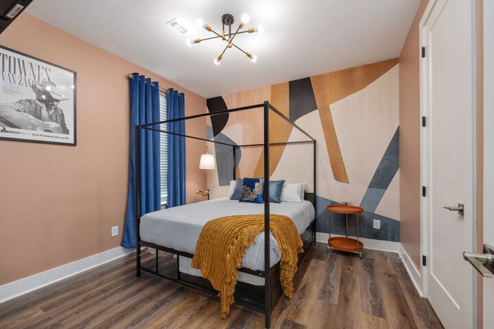 Property Photo:  2719 Alameda St 102  TN 37208 