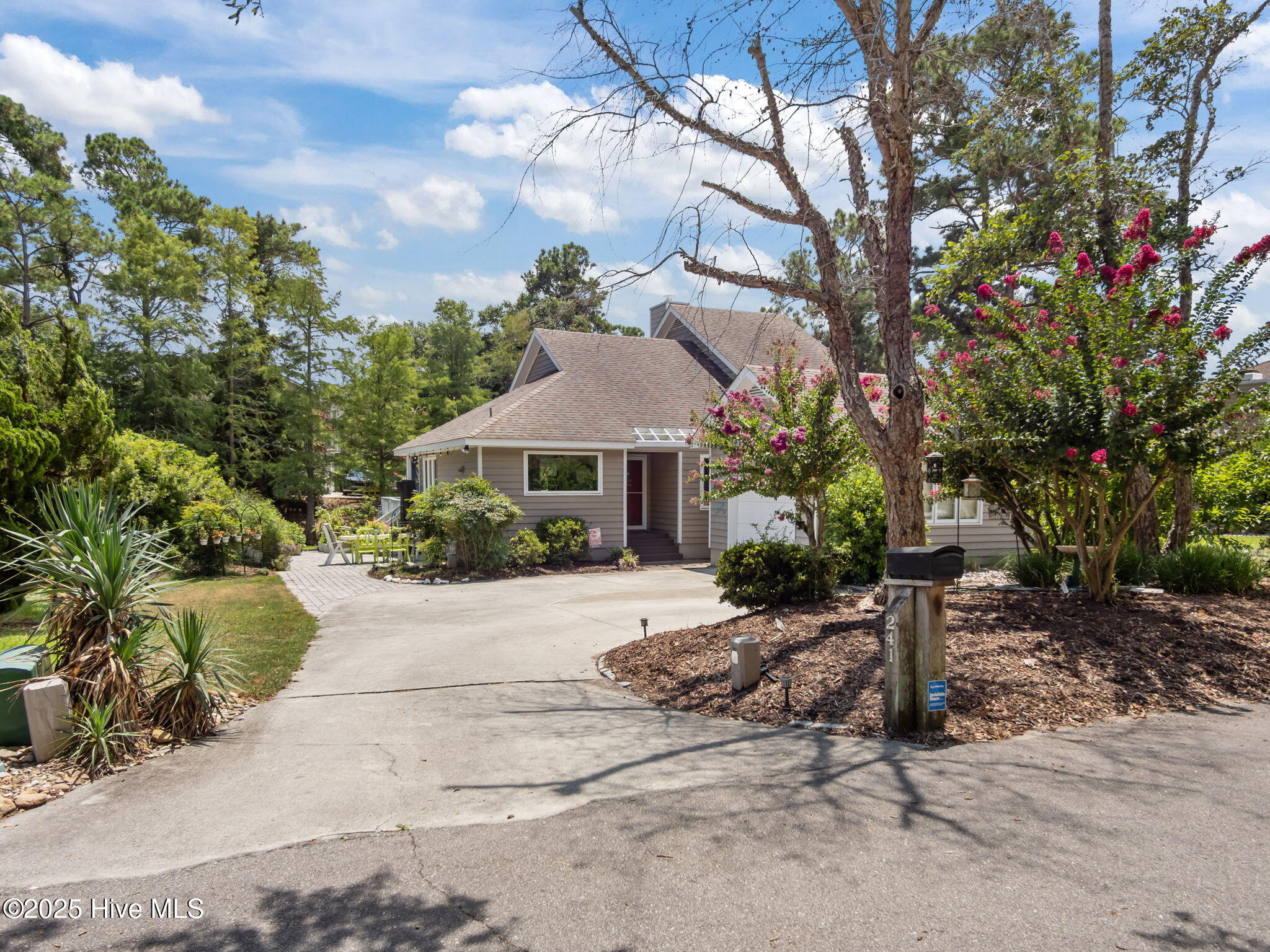 Property Photo: 241 Windjammer W NC 28594