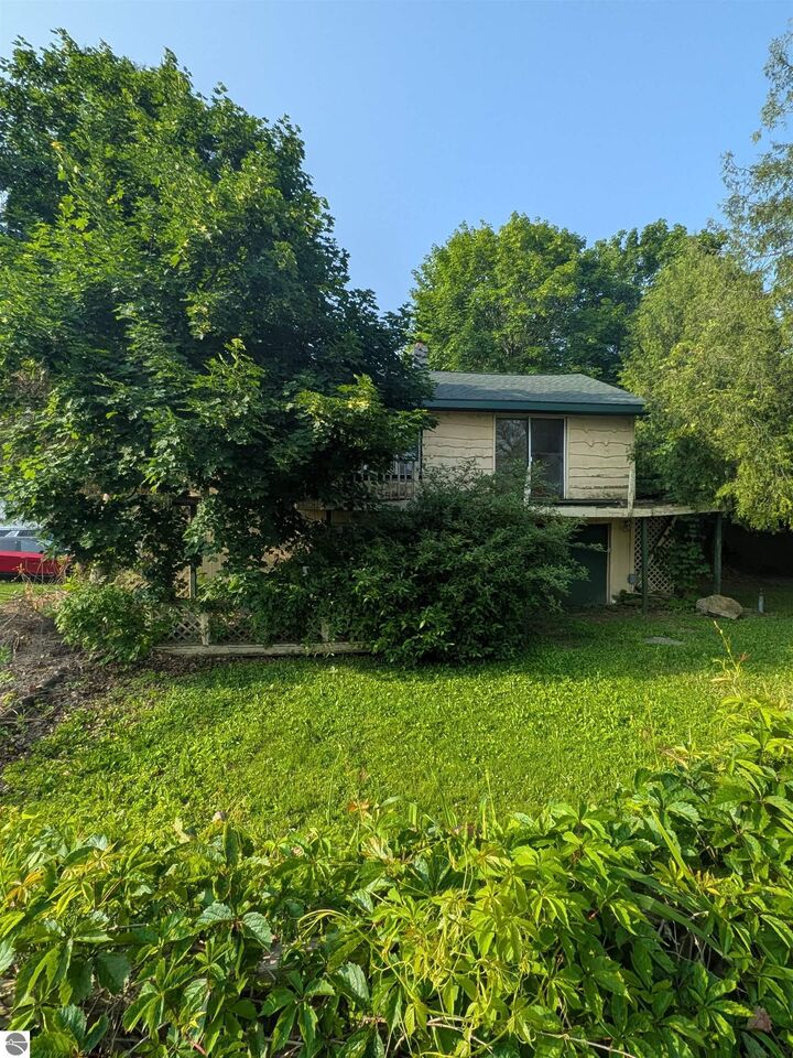 4989 W Jordan Road  Weidman MI 48893 photo
