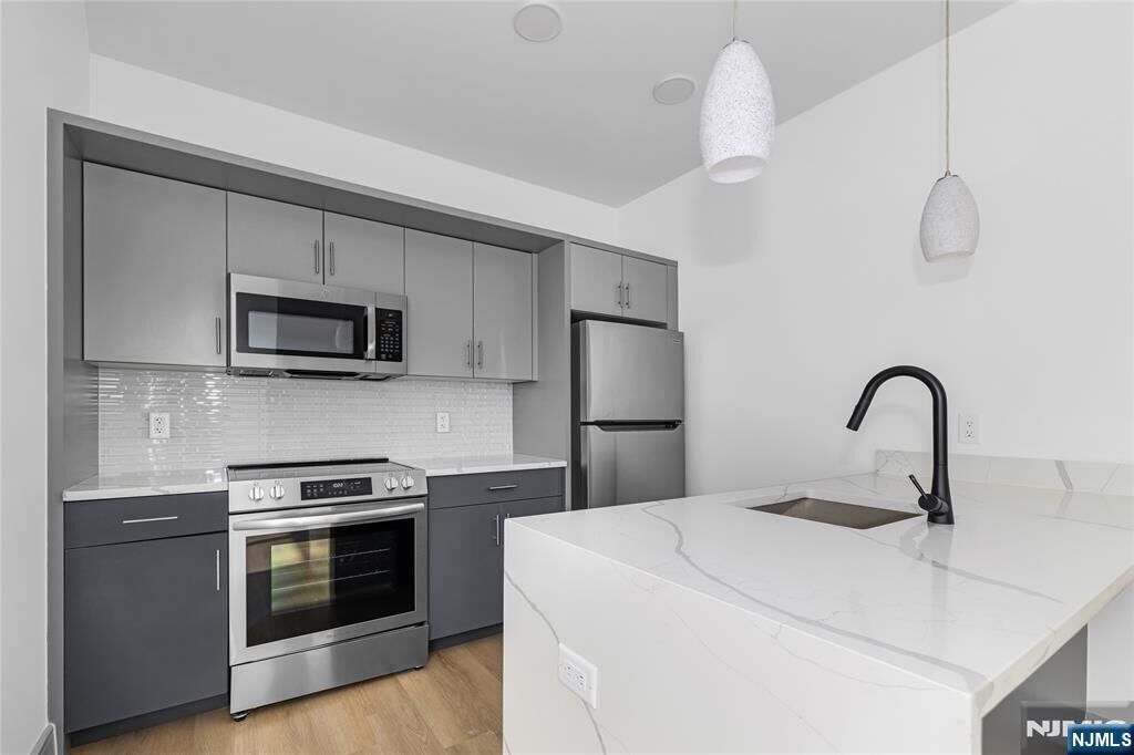 Property Photo: 1435 10th Street 209 NJ 07024