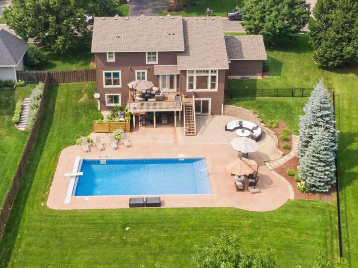 Property Photo:  5655 Marsh Pointe Drive  MN 55331 