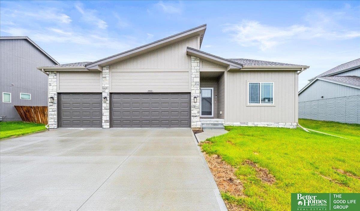 Property Photo:  13512 S 55 Street  NE 68133 