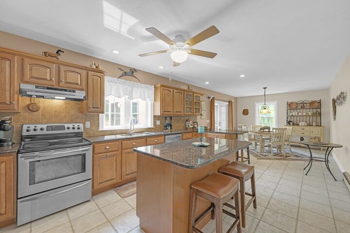 Property Photo:  7 Kittredge Rd  MA 01535 