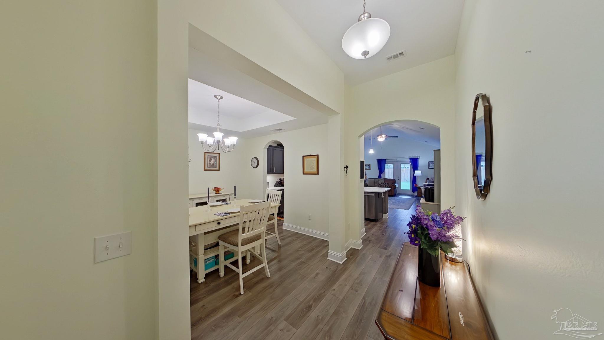 Property Photo: 5679 Dunridge Dr FL 32571