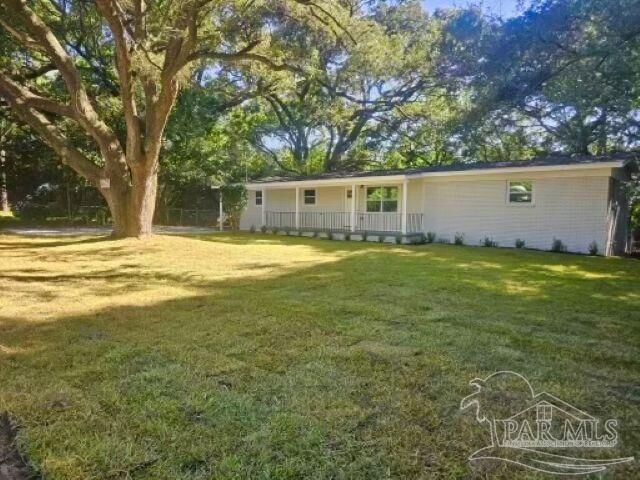 Property Photo: 1505 N 72nd Ave FL 32506