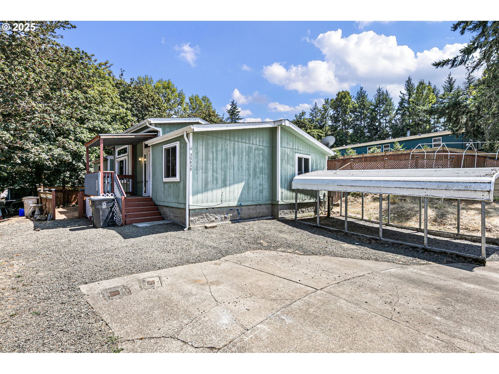 Property Photo: 30839 Washington St OR 97355