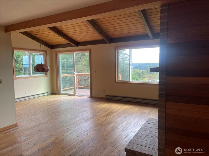 Property Photo:  470  Hillcrest Place 7  WA 98250 