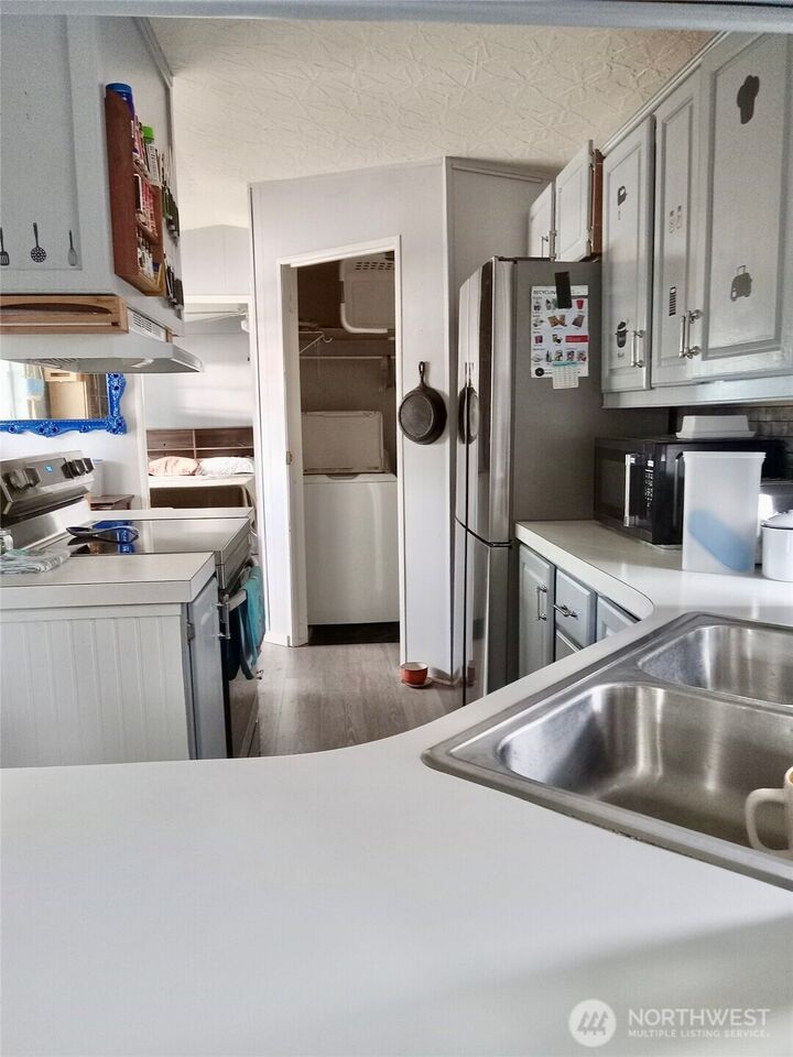 Property Photo: 909 205th Street Ct E 81 WA 98387
