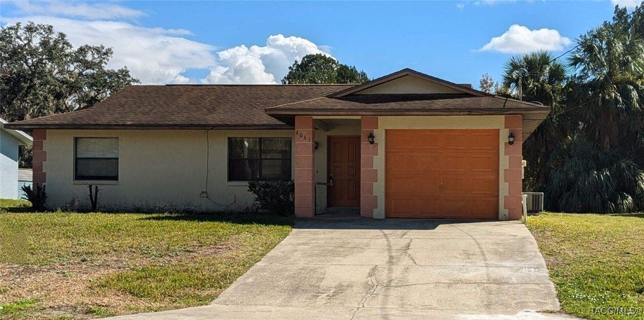 Property Photo: 4065 N Little Hawk Point FL 34428