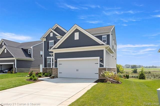 Property Photo:  774 Risdon Trail S  MI 48176 