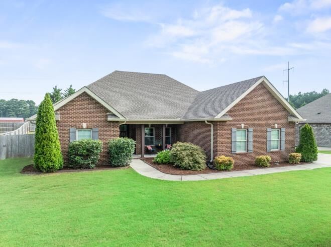 Property Photo: 1613 Hartwig Ln SW AL 35055 - CULLMAN