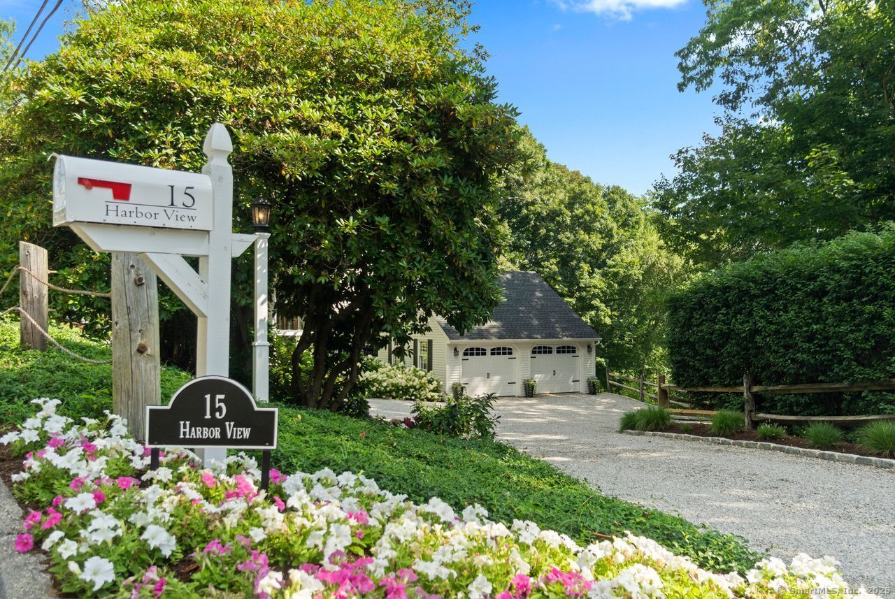 Property Photo: 15 Harbor View CT 06426