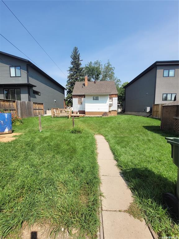 Property Photo: 1322 15th Street E SK S7N 0R9