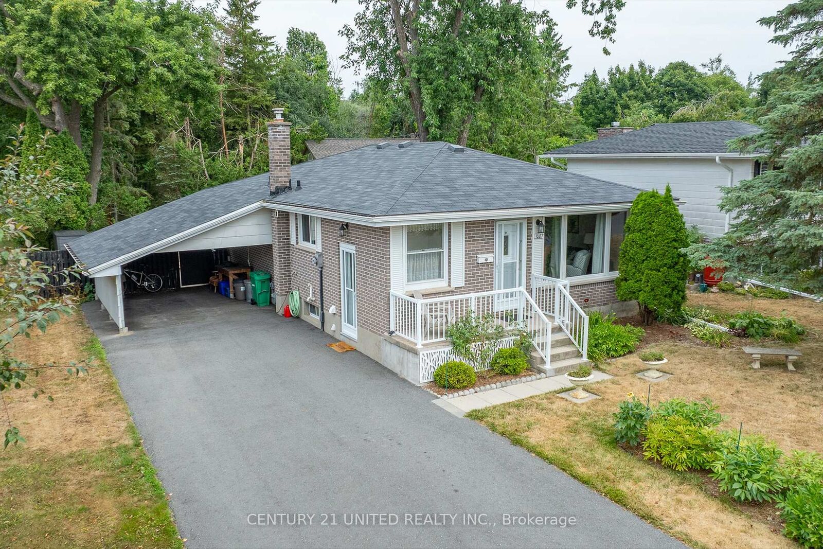 Photo de la propriété: 1087 Barnardo Avenue ON K9H 5W9